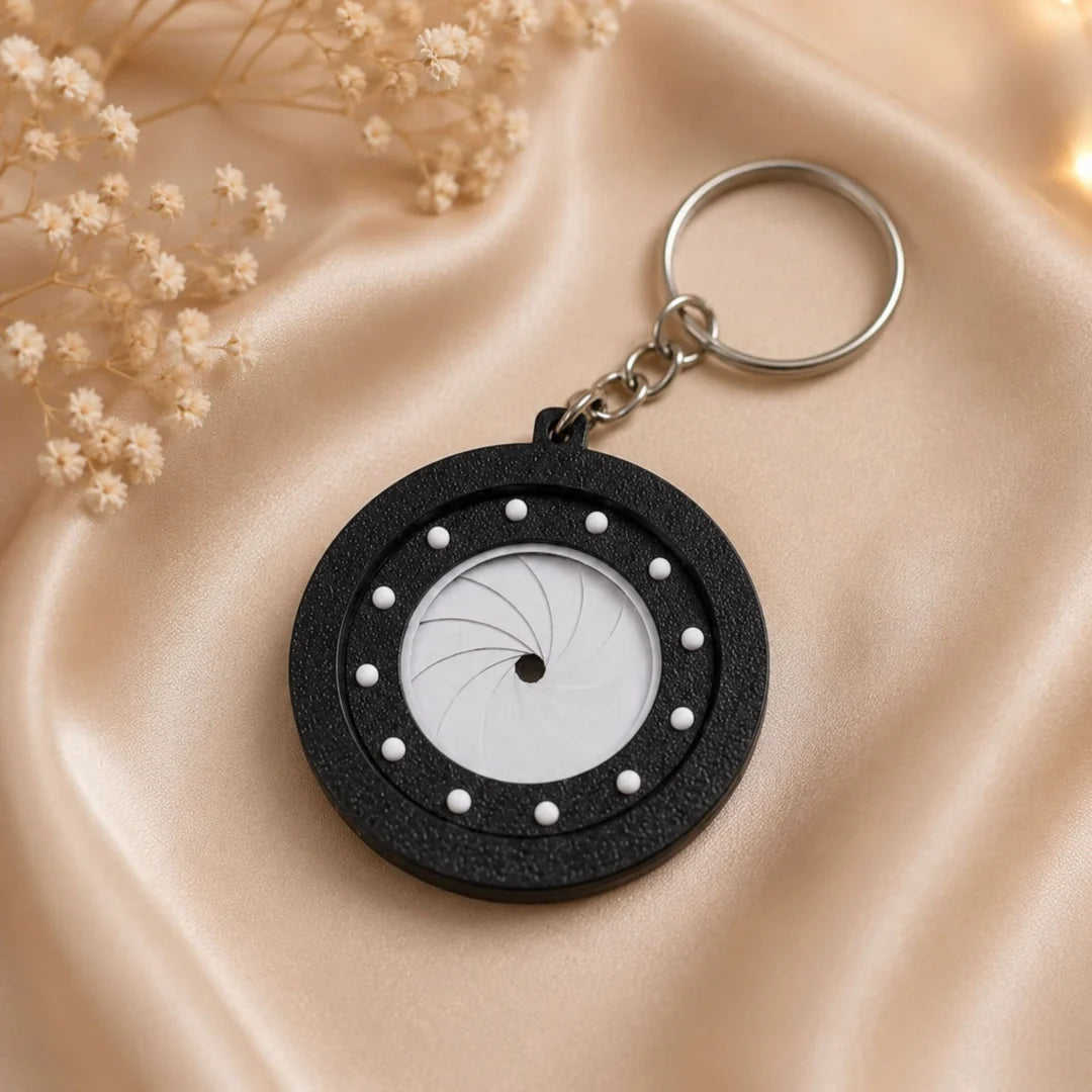 Hidden Memory Keychain – Black Edition